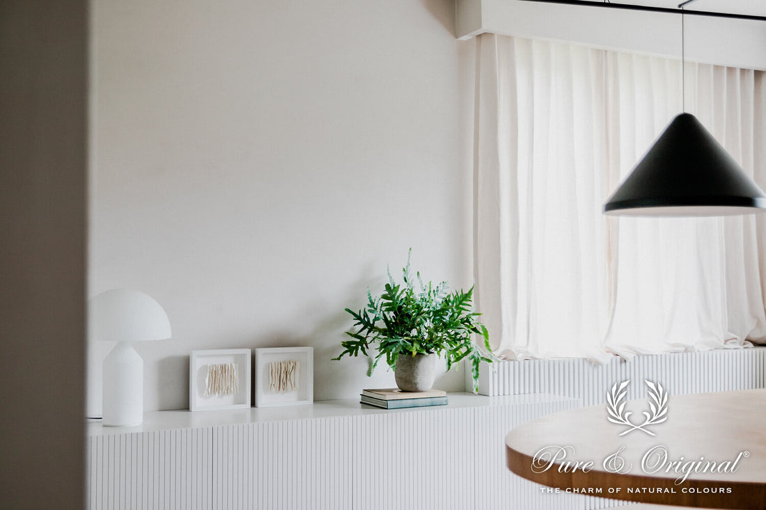 CHALK WHITE