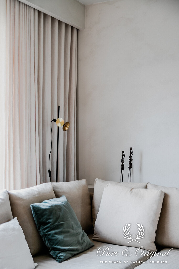 CHALK WHITE