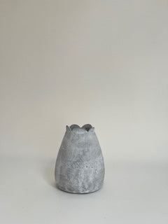 STONEWARE VASE WITH SCALLOPED MOUTH
