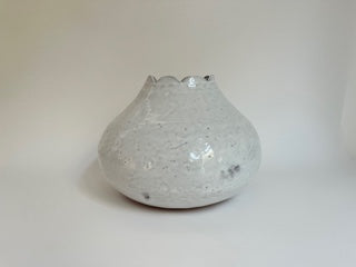 STONEWARE GLAZED VESSEL WITH SCALLOPED MOUTH